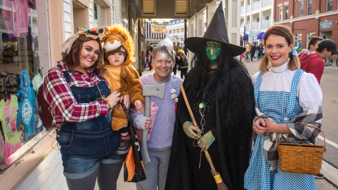 Halloween Events in Mackinac Island, MI 2026 Trick-or-Treating, Haunted Maze and Fall Weekend Fun