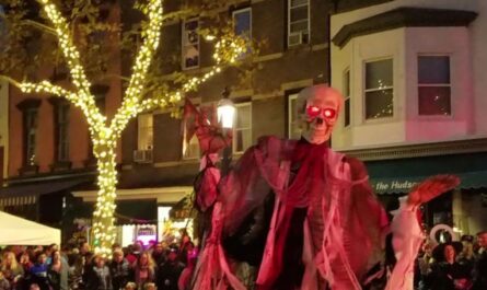Halloween Events in Sleepy Hollow, NY 2026 Haunted Attractions, Pumpkin Displays and Spooky Family Activities