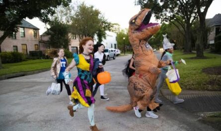 Houston Trick-or-Treat Times 2026 Halloween Date, Hours and What to Know