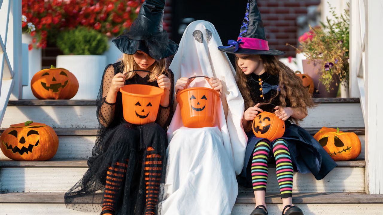 Indianapolis Trick-or-Treat Times 2026 Halloween Date, Hours and What to Know