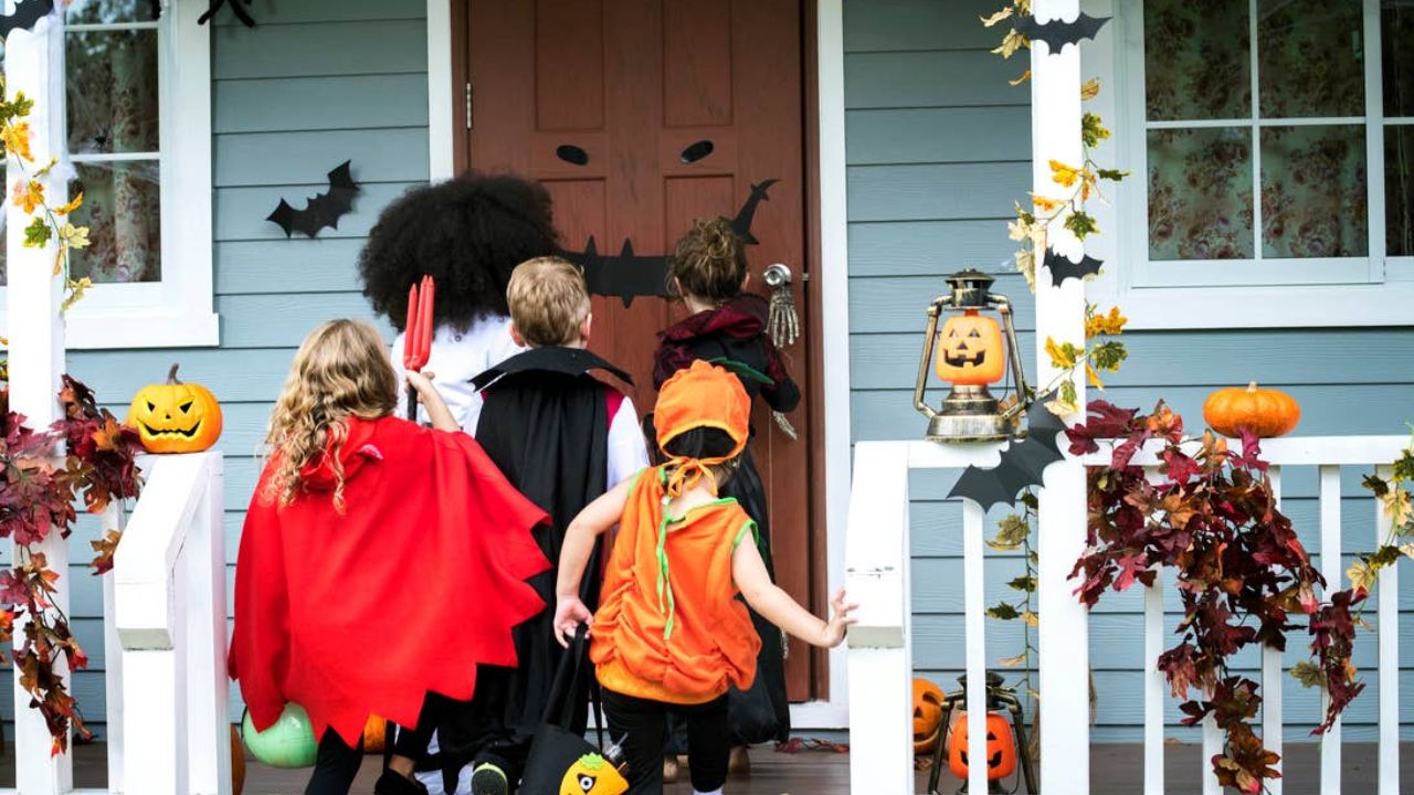 Norfolk, VA Trick-or-Treat Times 2026 Halloween Hours and Local Events