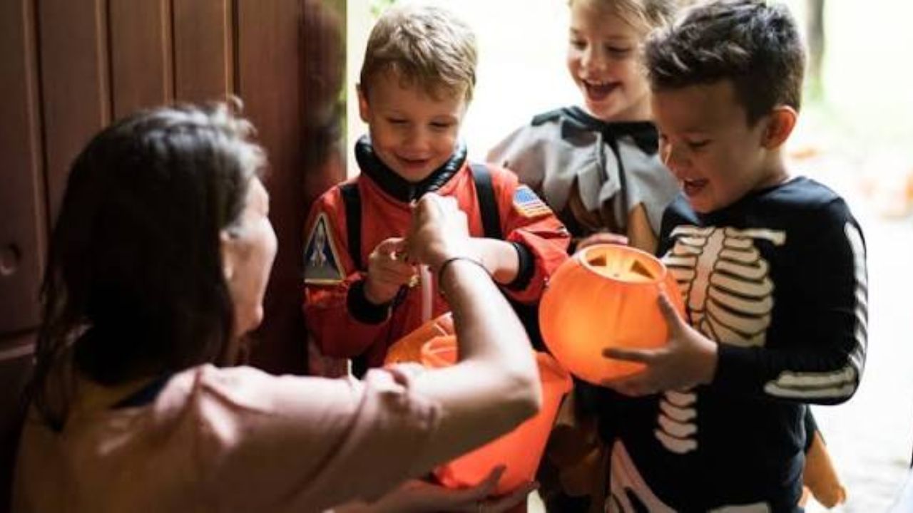 Norfolk VA Trick-or-Treat Times 2026 Halloween Hours and Local Events