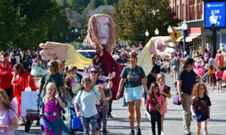North Adams Fall Foliage Craft Fair 2026 in North Adams, MA Date, Venue, Vendors, Holiday Gifts, and Event Details