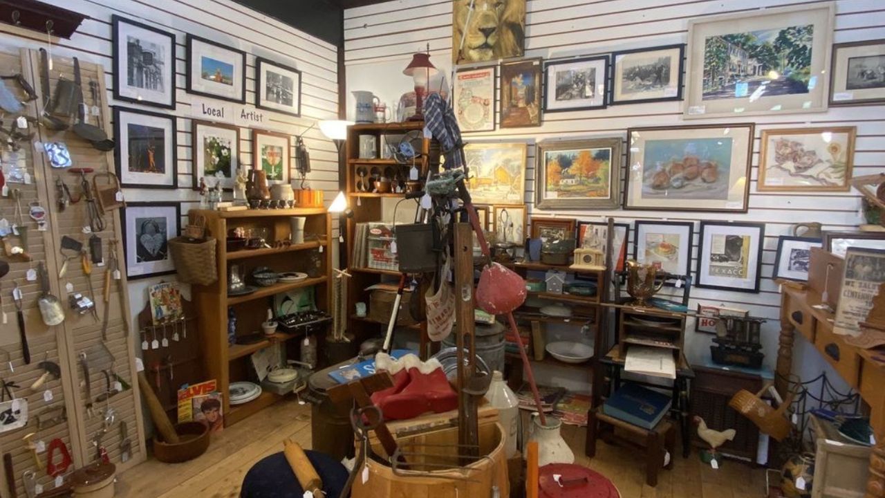 North Hampton Autumn Antiques Show 2026 in North Hampton, NH Dates, Hours, and What to Expect